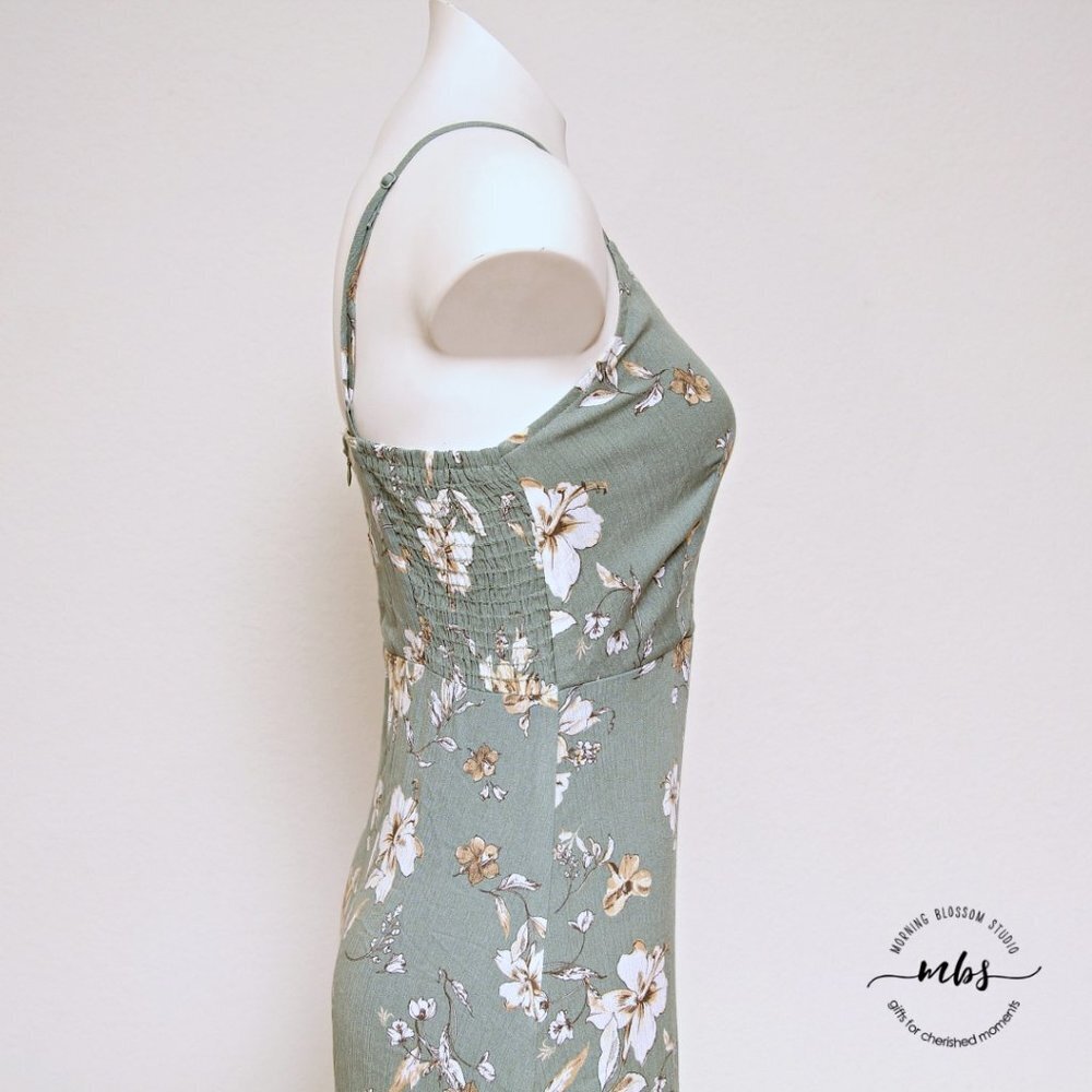 NWT Rokoko Floral‎ Surplice Sphagetti Straps Front Slit Midi Dress Green Women S - Picture 2 of 13